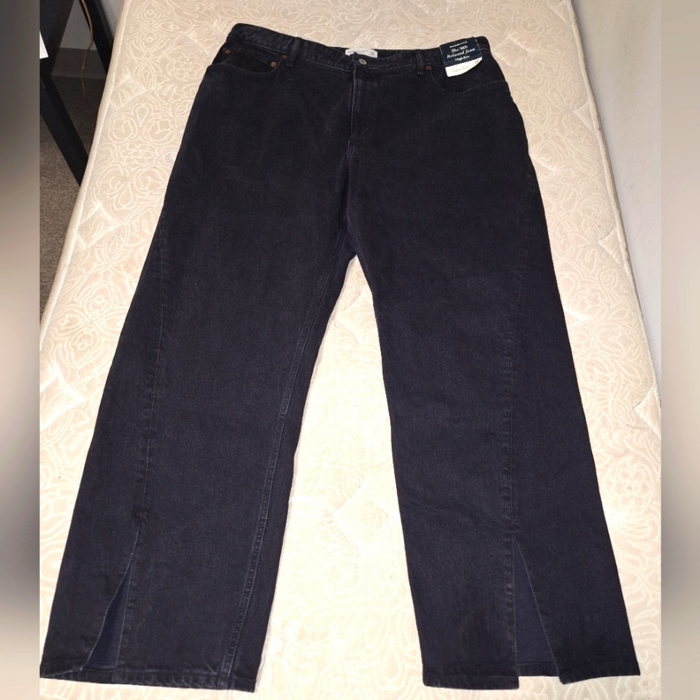 Abercrombie & Fitch High-Rise Straight Leg Jeans - Black